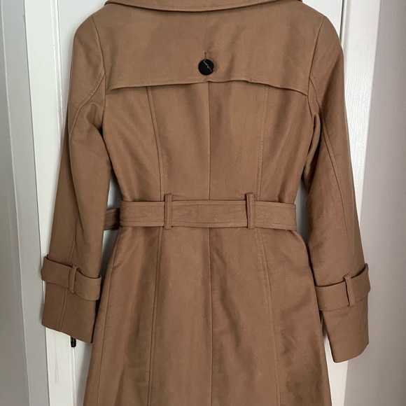 Le Chateau Coat - Picture 2 of 5